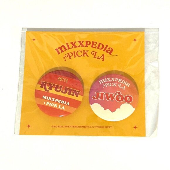 nmixx mixxpedia pick la kyujin & jiwoo pin set new in original packaging - Picture 1 of 2